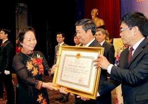 Lễ đón nhận Huân chương Độc lập hạng Ba và kỷ niệm 117 năm ngành nước Hà Nội